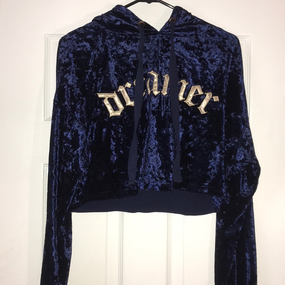Half hoodie jacket